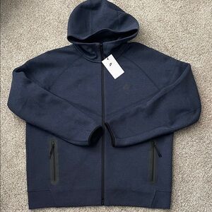 Nike Sportswear Tech Fleece Windrunner
Full-Zip Hoodie